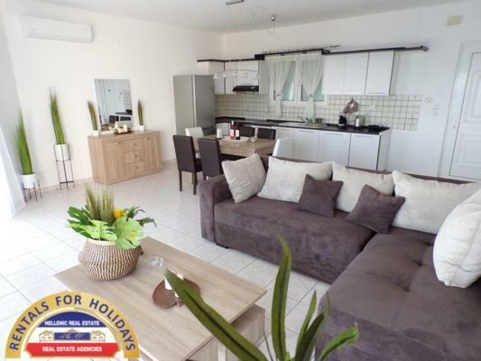 Hellenic Estate Apartment